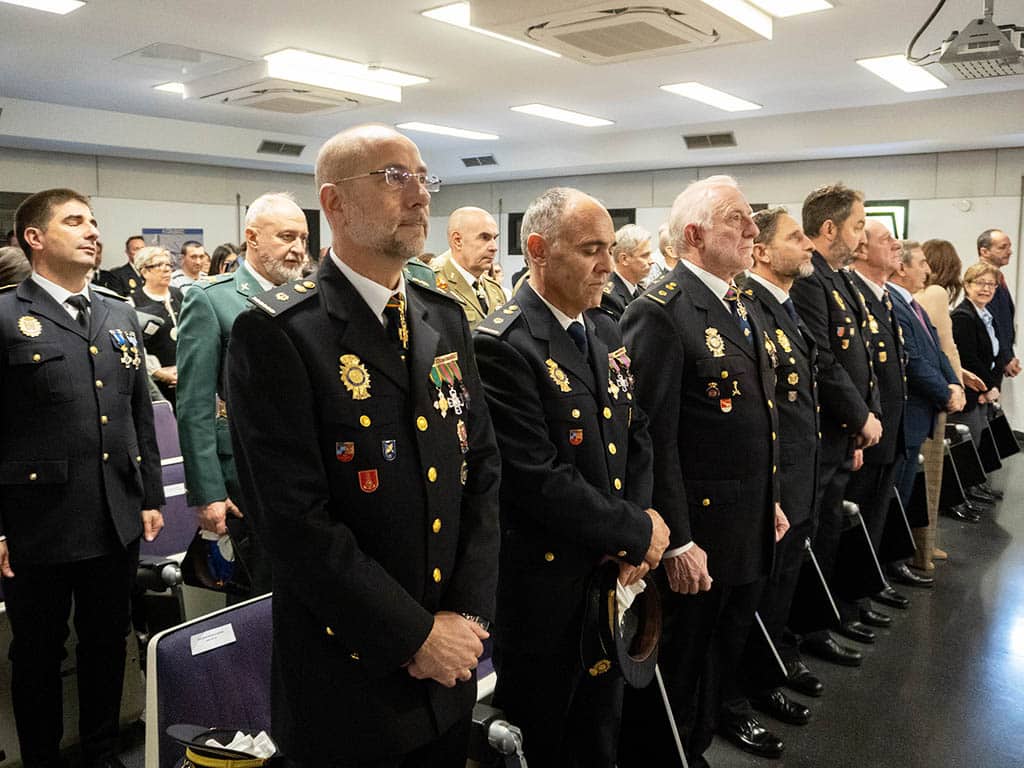 La Policía Nacional realizó 188 servicios humanitarios en un año, el 35% con mayores de 65 2 Acto por el 202 aniversario de la Policía Nacional en la Comisaría de Segovia. / HÉCTOR CRIADO