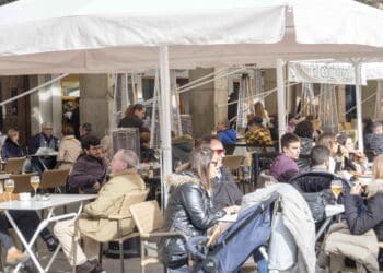 La hostelería es uno de los sectores con mayor número de bajas. /KAMARERO