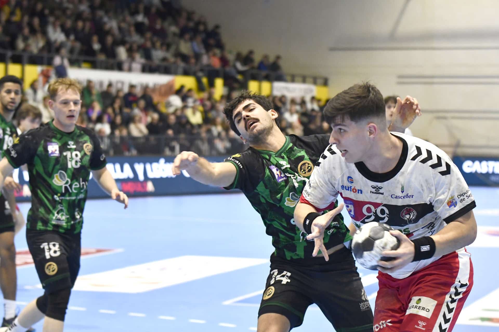 El BM Nava vence al Rebi Cuenca en su primer amistoso de invierno (35-33) 3 24 2