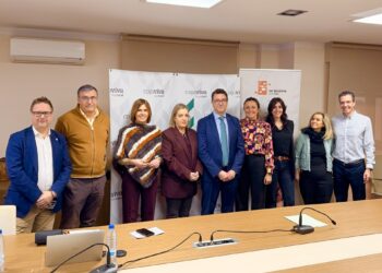 Personalidades en la presentación de los premios. /DE SEGOVIA A TU MESA