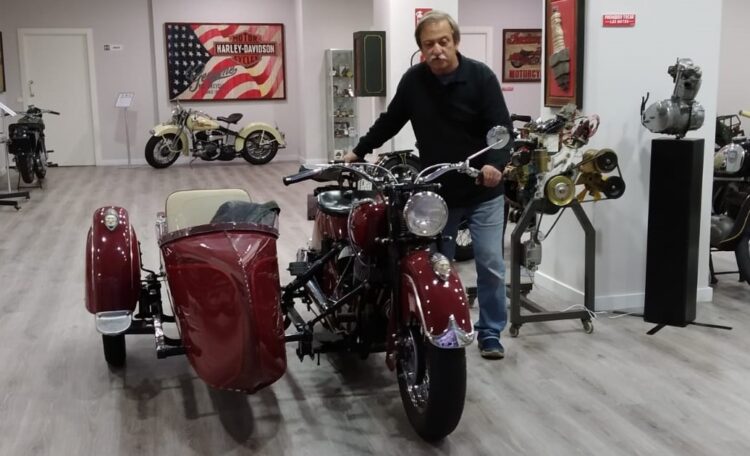 Alfonso Serrano Huici, fundador del Museo de la Moto Histórica de Santa Marta de Tormes (Salamanca), recibirá hoy el premio ‘Leyenda de Honor 2026’ / E.A.