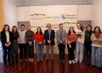 Acto de despedida de los becados en la Diputación. / Diputación