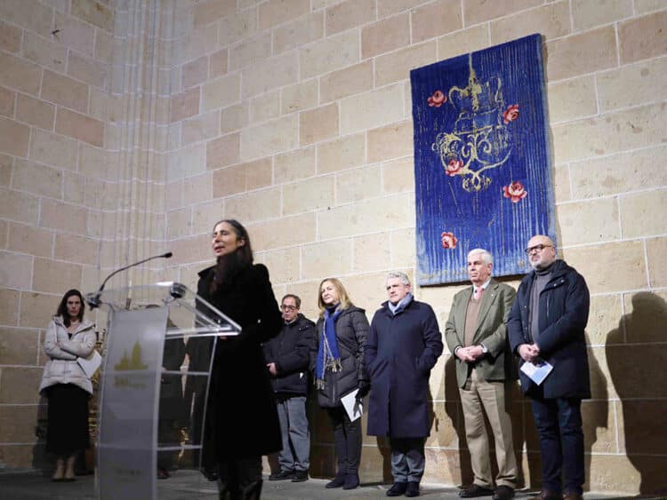 Inauguración de la exposición 'Ouroboros' de Laura Torrado. / EL ADELANTADO