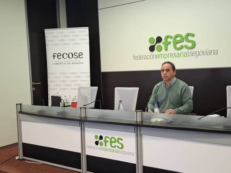 El presidente de Fomento de Empresas de Comercio de Segovia (FECOSE), Alberto García. / FES