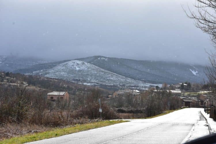 Foto de archivo. Nieve en la Sierra de Guadarrama / A.M.