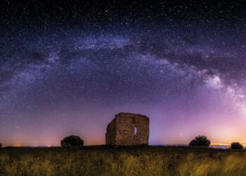 La observación de los cielos nocturnos de la provincia está en el centro de las iniciativas que se presentan este año en Fitur. / José Benito Trigo