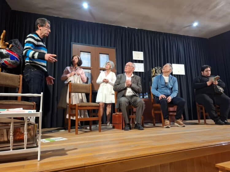 Actuación teatral en Cabezuela / E.A.