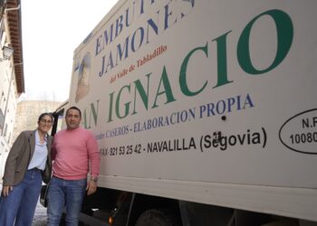 Firma de convenio entre Embutidos San Ignacio y la Asociación Segoviana de la Prensa Deportiva./ASPD