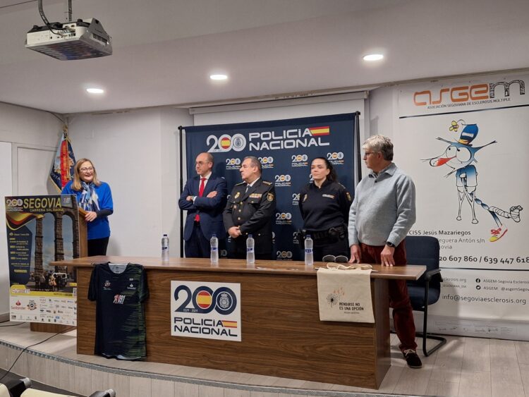 Un instante durante la presentación de la primera ‘Ruta del 091km Solidarios’./E.A