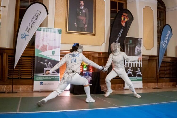 Un instante durante XI Circuito Cadete Ciudad de Segovia de sable./HÉCTOR CRIADO