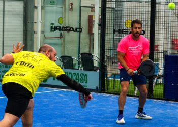 Un instante de partido durante la edición pasada del Circuito Provincial de pádel. /DIPUTACIÓN