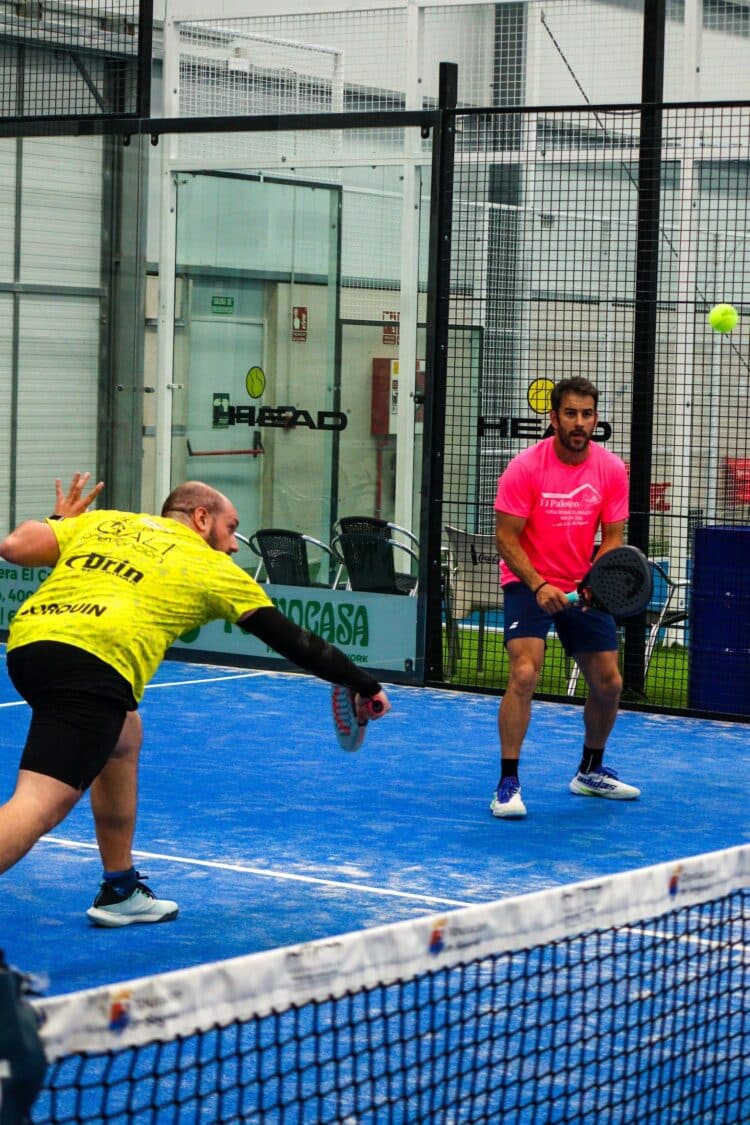 Un instante de partido durante la edición pasada del Circuito Provincial de pádel. /DIPUTACIÓN
