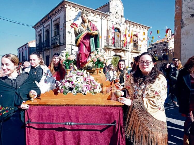 El pueblo se viste de sus mejores galas para festejar a la patrona. / Ayuntamiento de Veganzones