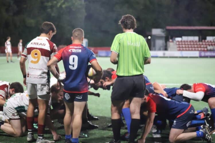 El BigMat Tabanera Lobos suma un punto ante el Hortaleza 1 Un instante del duelo entre el equipo segoviano y el Hortaleza./RAC LOBOS