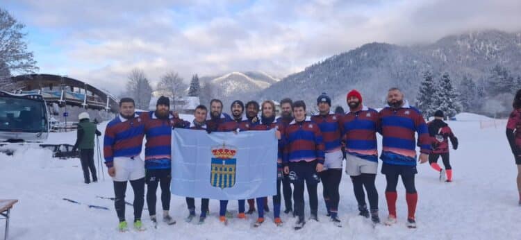 La delegación del equipo segoviano durante la cita en Tarvisio./E.A