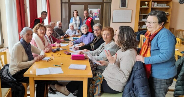 Participantes en los talleres impartidos en el municipio / LOURDES MATARRANZ