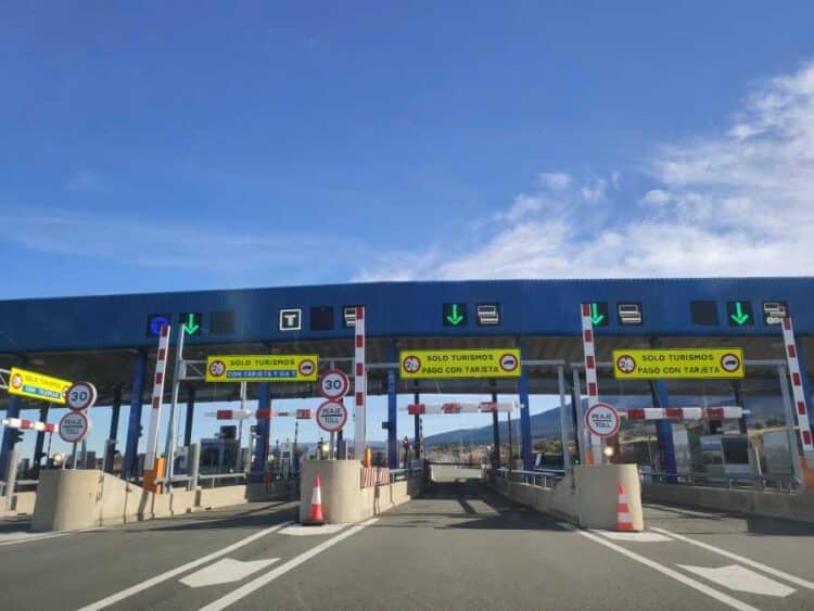 El peaje de Segovia a Madrid sube 0,40 euros en 2026, un 3,47% más que en 2025 1 El incremento de las tarifas de la AP-61 y AP-6 asciende a 26,05 euros para vehículos pesados y a 8,60 euros para automóviles que realicen el trayecto de Segovia-Madrid. / EL ADELANTADO