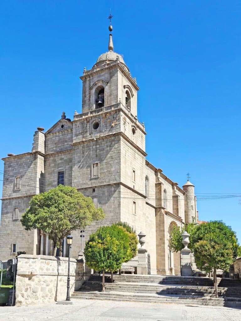 Ante el 500 aniversario del inicio de la construcción de la Gran Iglesia de Villacastín (1529-2029) 2 Iglesia de San Sebastián en Villacastín. Foto: José Antonio Santos.