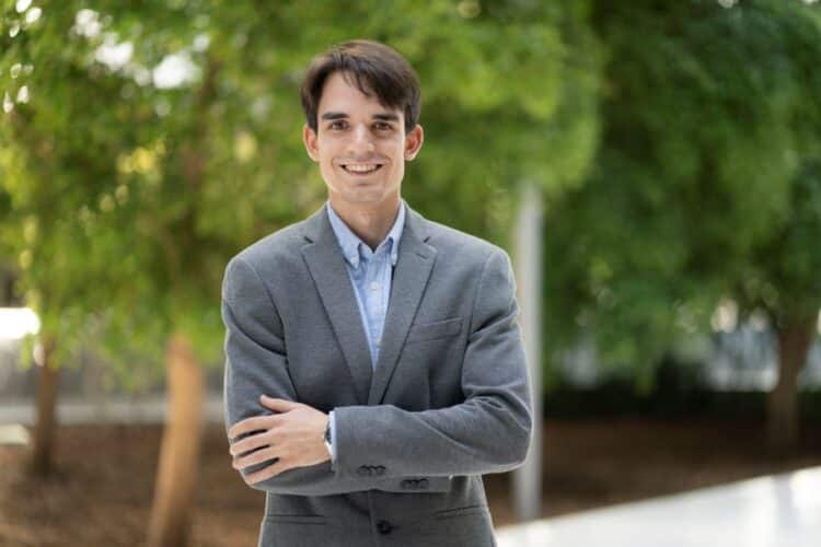 Víctor Martín Calera, Cofrade de A.D.E.M.A.R, afronta su nuevo cargo como Presidente de la Junta de Cofradías “con mucha ilusión, felicidad y pasión”. / E.A.