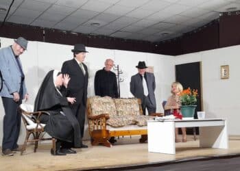 Grupo La Alborada de Hontoria en escena durante la anterior Muestra de Teatro / AMADOR MARUGÁN