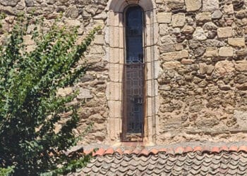 El pasado y el presente se dan la mano en la reconstrucción de Nuestra Señora de la Asunción.