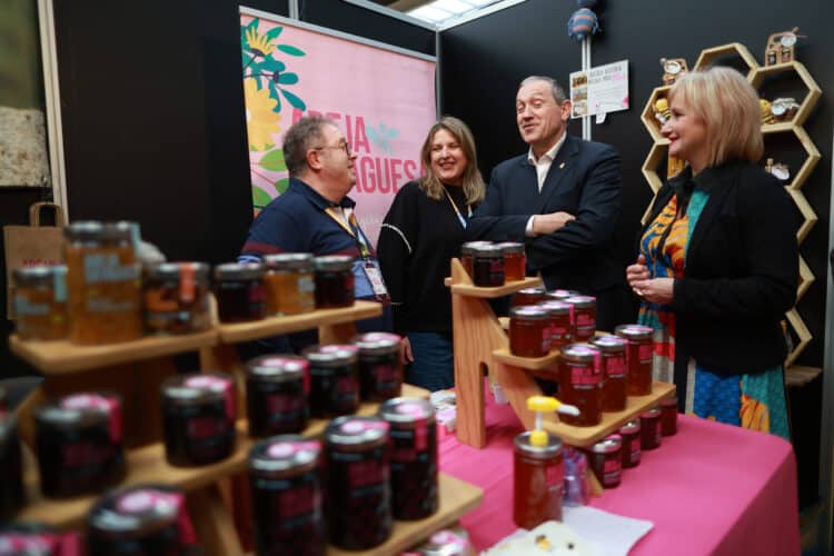 Trece países participan en la VII Feria Apícola Internacional de Zamora, ‘Meliza’ 1 Inauguración de la Feria Apícola Internacional de Zamora Meliza. / JL Leal