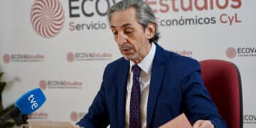 Presentación del Observatorio Digital de 2025 y las perspectivas de 2026 del Servicio de Estudios Económicos de CyL. / Leticia Pérez