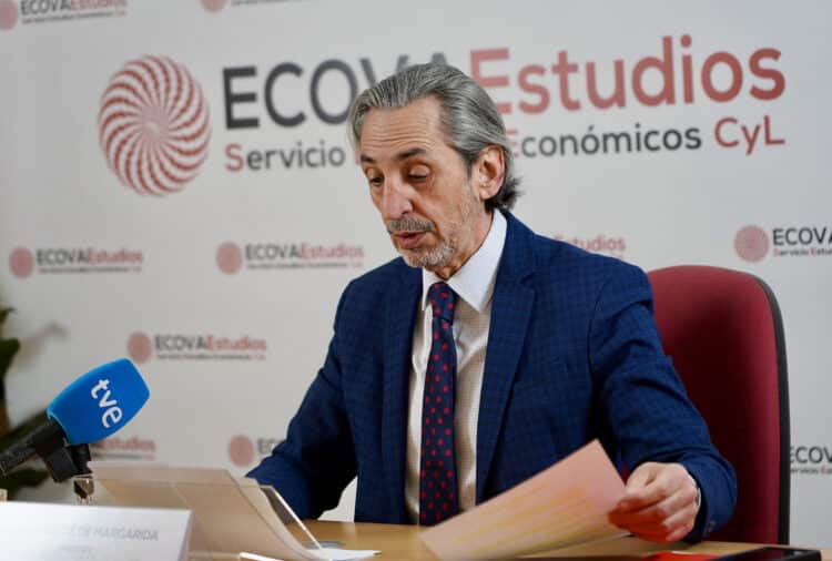 Presentación del Observatorio Digital de 2025 y las perspectivas de 2026 del Servicio de Estudios Económicos de CyL. / Leticia Pérez