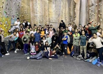 Jornada de escalada escolar celebrada en Palazuelos de Eresma./DIPUTACIÓN