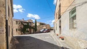 En las proximidades del Pirón (II) 8 Los alrededores de la calle de las Fuentes, en Requijada.