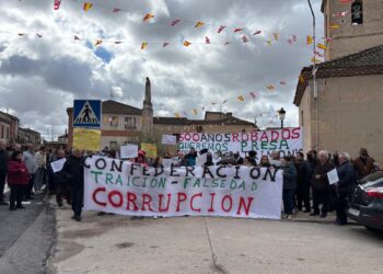Vecinos durante la manifestación.