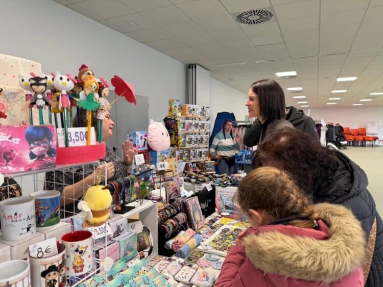 Uno de los puestos de la feria Outlet. /AYUNTAMIENTO DE SEGOVIA