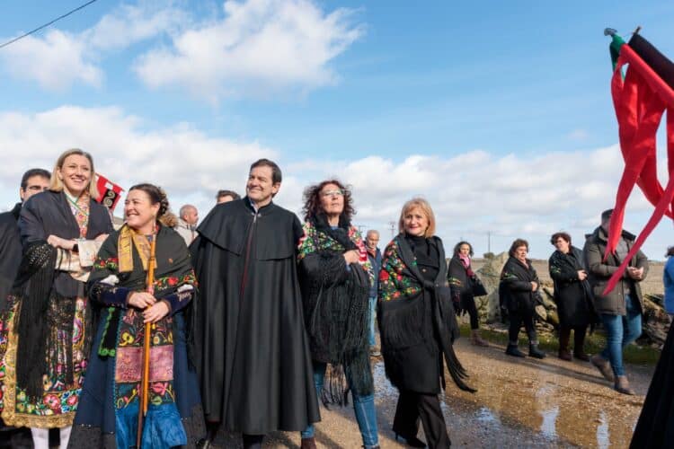 La Junta Electoral considera que no existe ninguna vulneración, destacando que es habitual que al evento acudan representantes de distintas administraciones públicas y de instituciones.