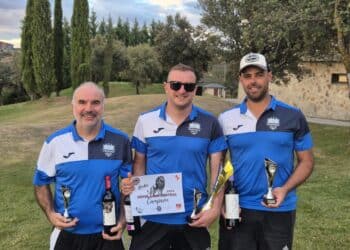 Jugadores del equipo segoviano tras una cita./CD CUÉLLAR