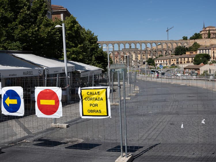Obras en la avenida Padre Claret. / Héctor Criado