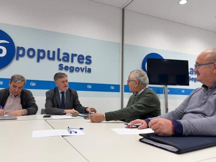 Encuentro entre el Partido Popular de Segovia y la Asociación de Andariegos. / PP