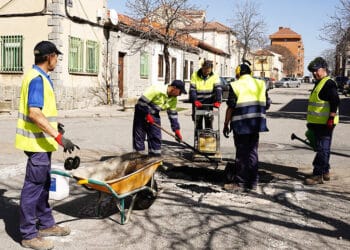 Reparación de baches. / Mario Antón Lobo