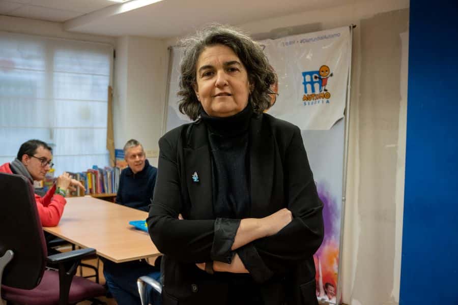 “Cuando consigamos ententer que la diferencia enriquece, seremos una sociedad justa”, asegura Surana Guri Adrados, Presidenta de la Asociación de Autismo de Segovia. / HÉCTOR CRIADO