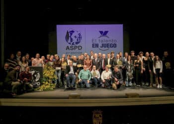 Foto de familia de la XLI Gala del Deporte de Segovia. / ASPD