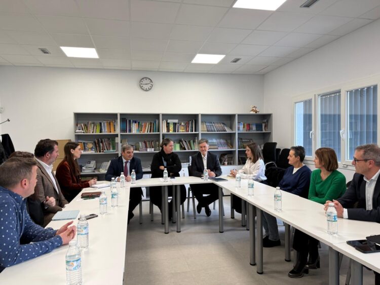 El PP ensalza la labor de los Grupos de Acción Local para dinamizar y generar oportunidades en el territorio 1 Visita a las instalaciones de Aidescom / PP DE SEGOVIA