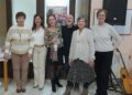 Álida Jiménez con la junta directiva de la Asociación de Jubilados / LOURDES MATARRANZ