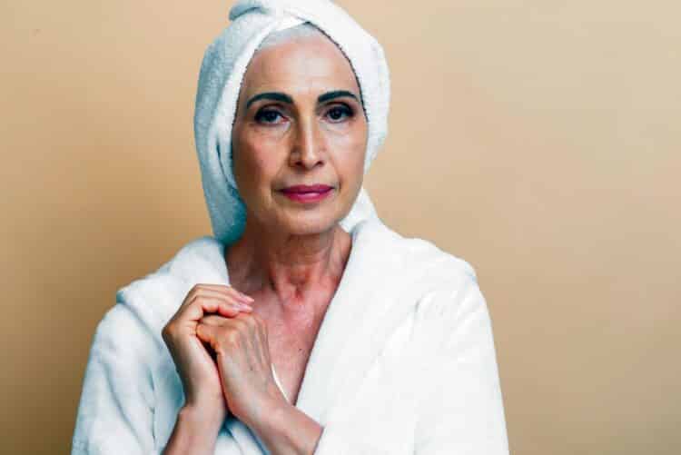 Ayudas para instalar platos de ducha 1 20.000 familias se beneficiarán de las ayudas para poner platos de ducha.