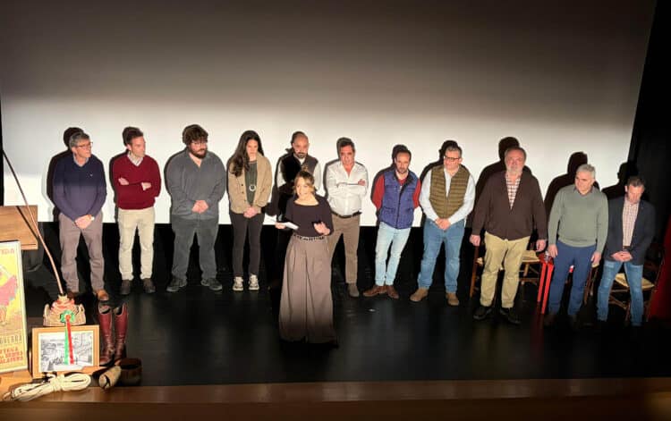 Sepúlveda recuperará el tradicional encierro con caballos en sus fiestas de los Santos Toros 1 El pasado sábado, el Teatro Bretón acogió la presentación oficial del proyecto de recuperación del encierro con caballos / EL PREGONERO DE SEPÚLVEDA