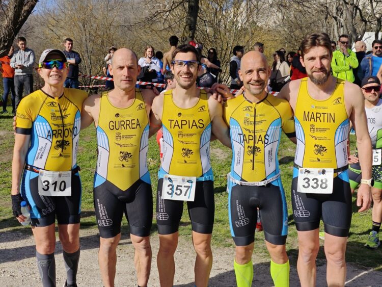 La delegación del club segoviano durante la cita en Cuéllar./T. IMD SEGOVIA