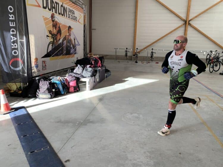 Buen papel del Triatlón Lacerta en el Regional de Duatlón sprint 1 Un instante del Regional de Duatlón Sprint en Langa de Duero./T. LACERTA