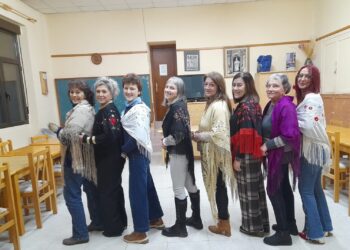 Junta directiva de la Asociación de Amas de Casa / LOURDES MATARRANZ