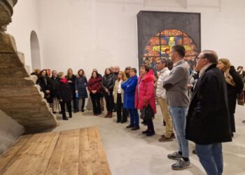 Inauguración en la Fábrica de Cristales de La Granja. / DIPUTACION