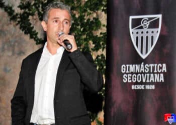 Agustín, durante una de las presentaciones realizadas por la Gimnástica Segoviana./ JUAN MARTÍN-G. SEGOVIANA