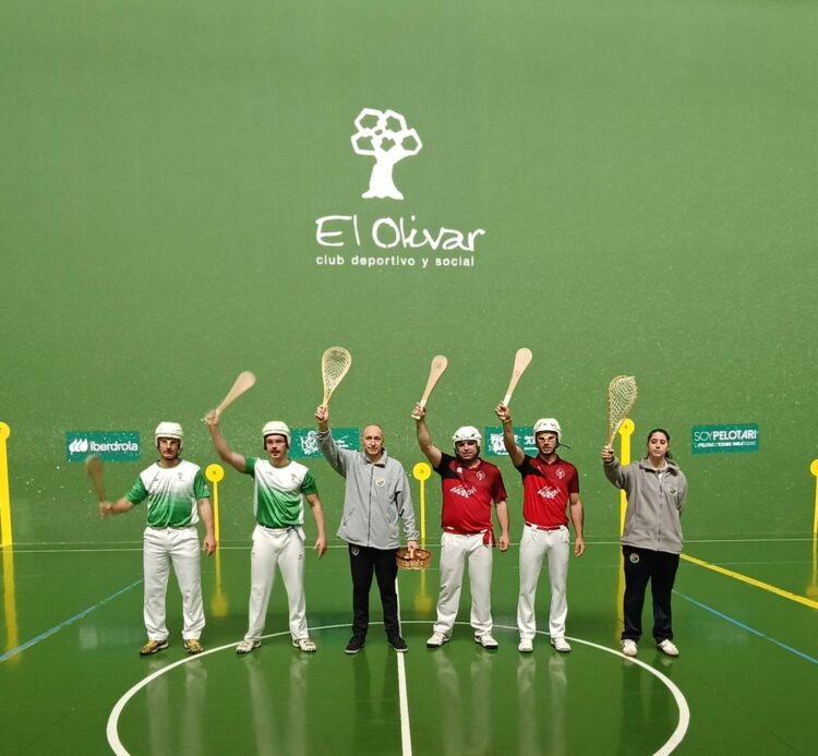 Los protagonistas del partido de pala corta en Zaragoza./ CP VALLELADO