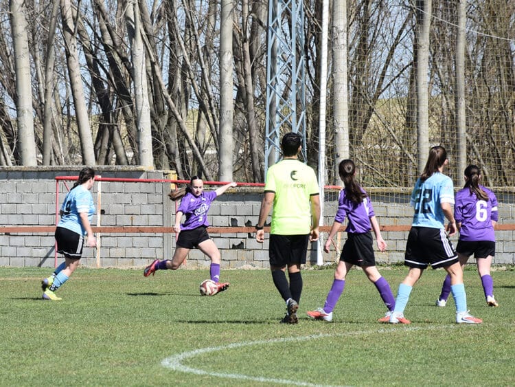 Imagen del encuentro jugado por el Turégano y el Monteresma femenino. / A.M.